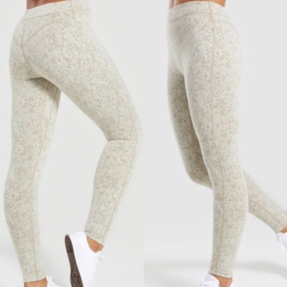 MED. GYMSHARK - Picture 3 of 13